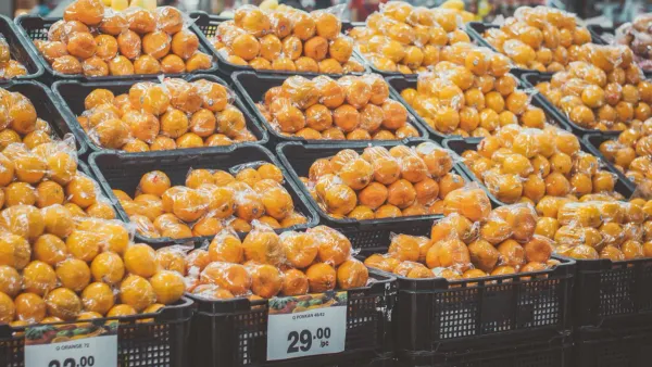 Fresh produce in a grocery store, representing the impact of food inflation on household budgets in 2026